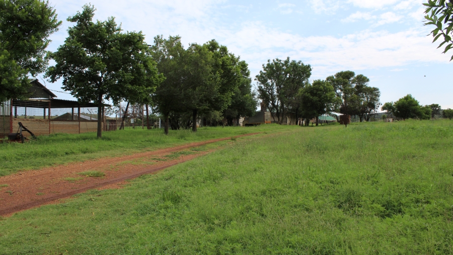 7 Bedroom Property for Sale in Potchefstroom Rural North West
